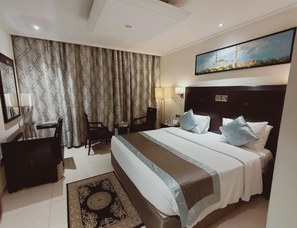Smana Hotel Al Raffa, Дубай (місто) ціни