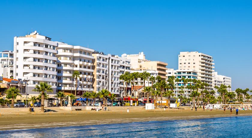 Wakacje hotelowe Lokal Larnaka