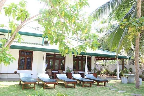 Калутара Lohas Beach Resort Villa (Hang Out)