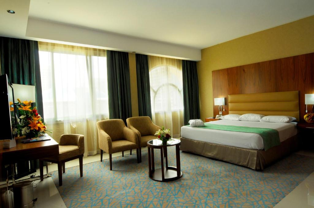 Hot tours in Hotel Howard Johnson by Wyndham Abu Dhabi Downtown