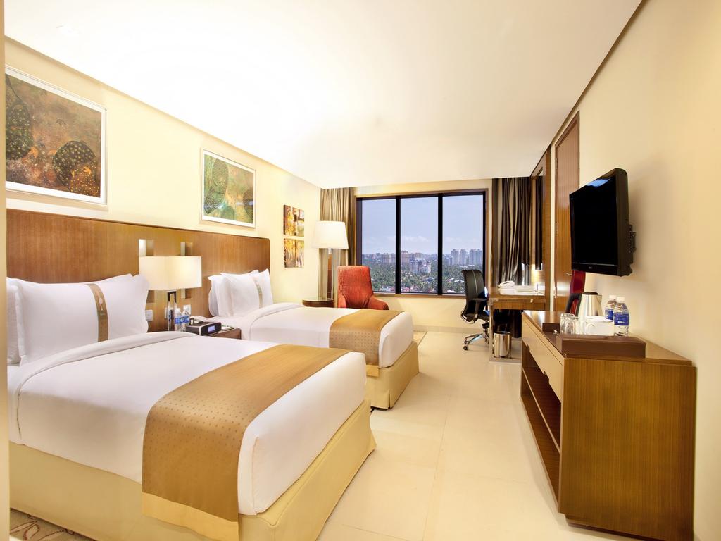 Отзывы об отеле Holiday Inn Cochin