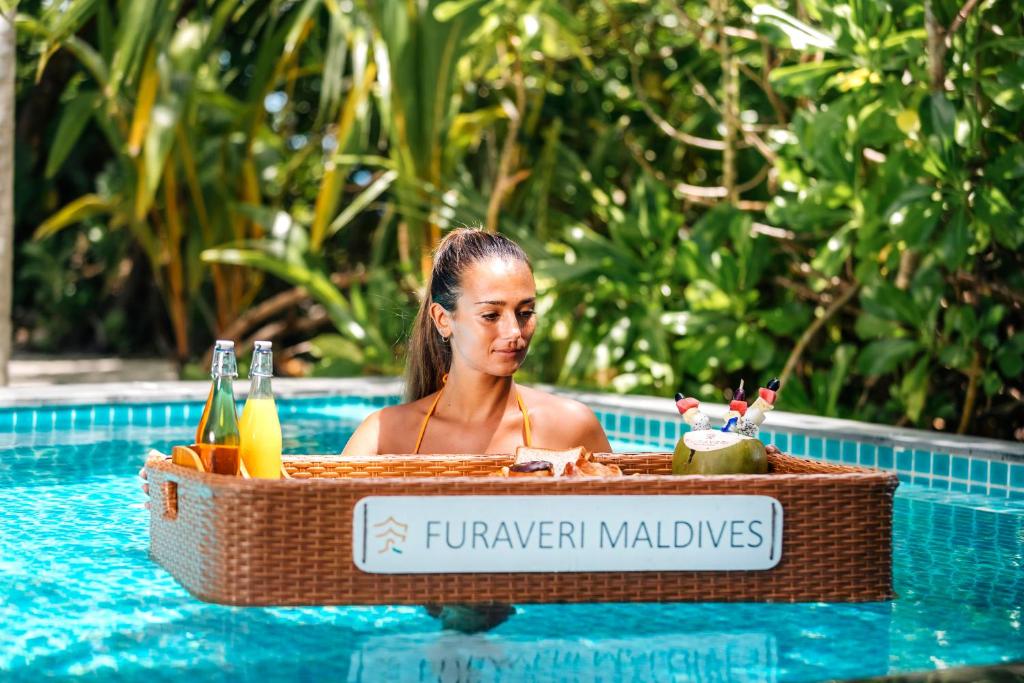 Reviews of tourists Furaveri Island Resort