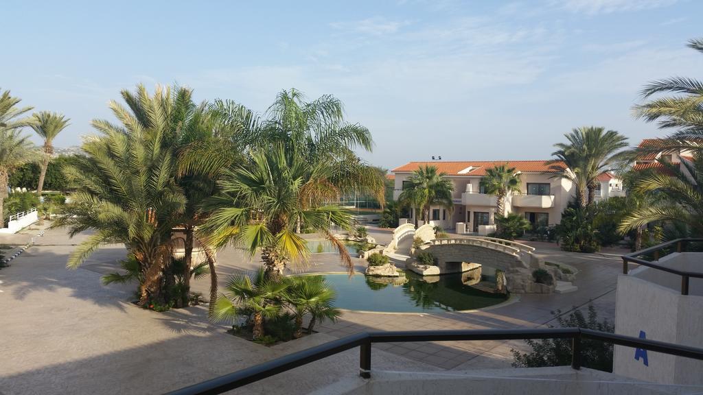 Crown Resort Henipa Hotel, Larnaca