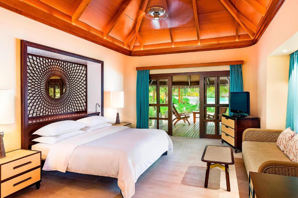 Відпочинок в готелі Sheraton Maldives Full Moon Resorts & Spa