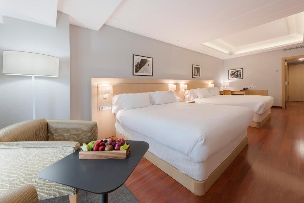 Holiday Inn - Andorra, an Ihg Hotel (Ex.Crown Plaza) ціна