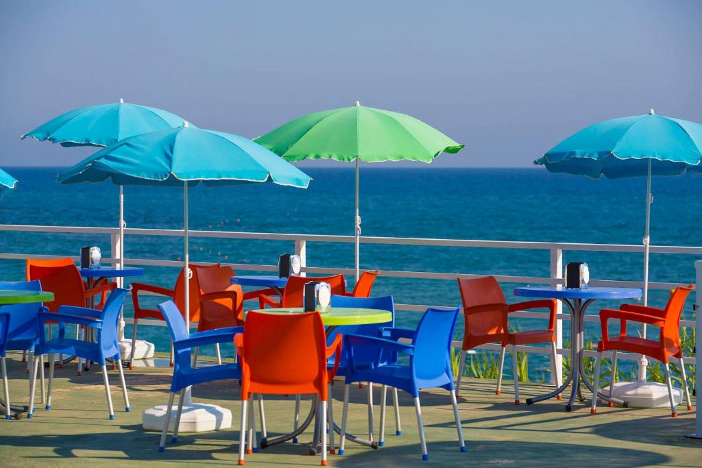 Гарячі тури в готель Catİnsos Beach Garden Hotel (ex. Alissa Garden Hotel, Iso & Asi Turkler Hotel)