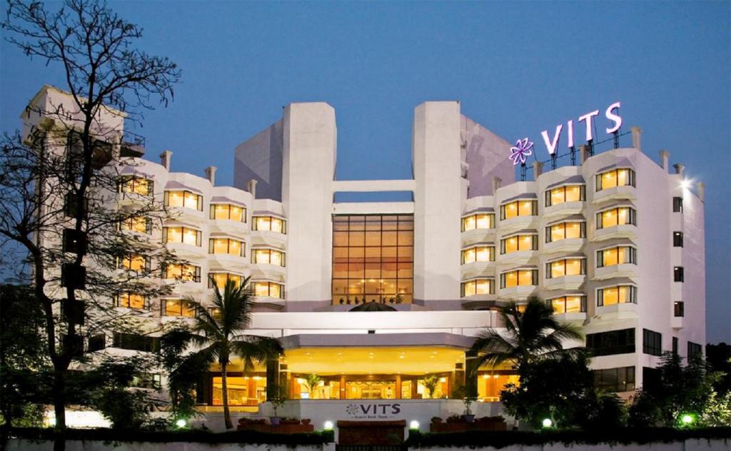 Готель, 4, Vits Aurangabad