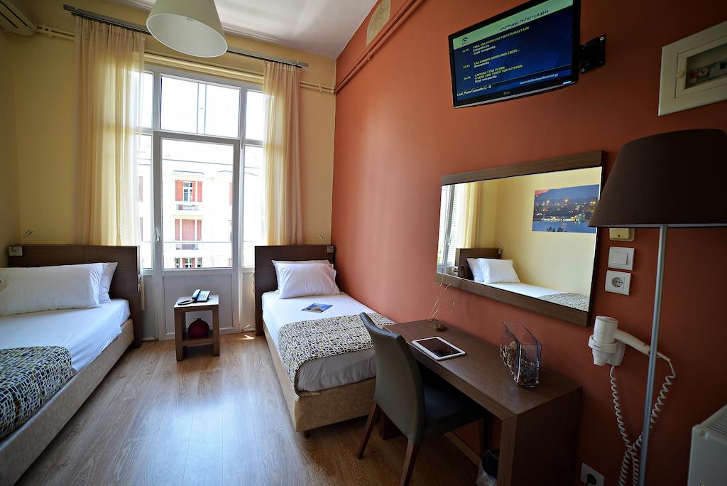 Відгуки про готелі Orestias Kastorias Hotel