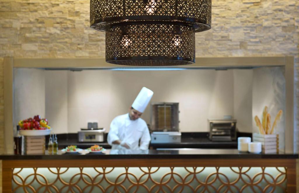 Recenzje turystów, Hilton Garden Inn Dubai Al Mina
