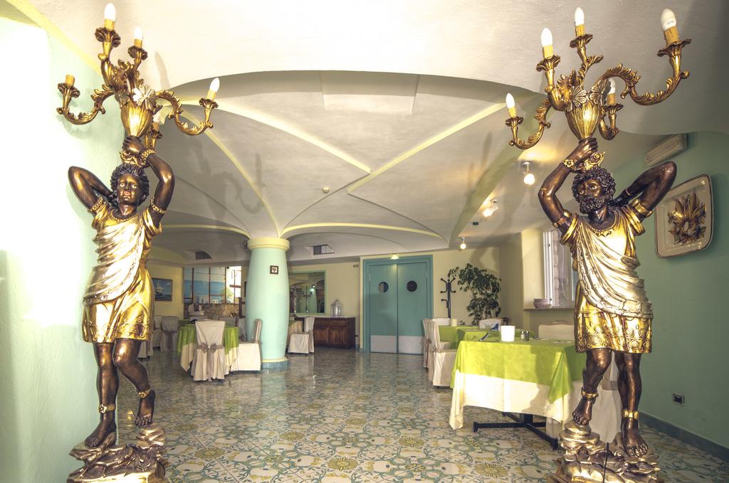 Carlo Magno Hotel, Форио цены