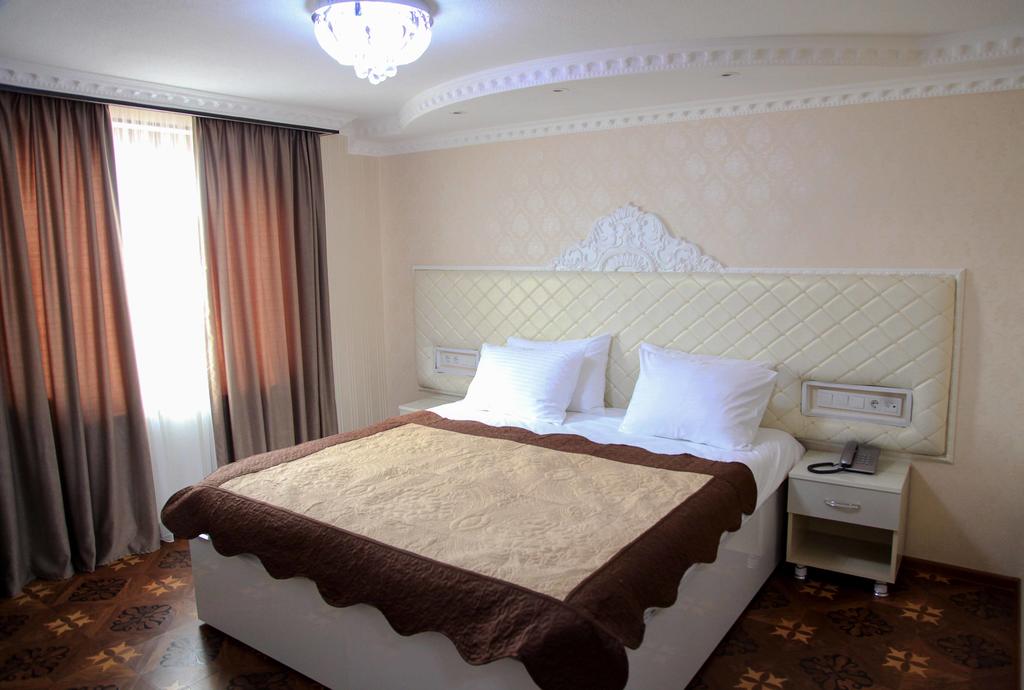 Green Hotel, Тбілісі, фотографії турів