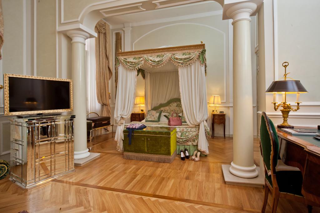 Болонья Grand Hotel Majestic Gia Baglioni цены