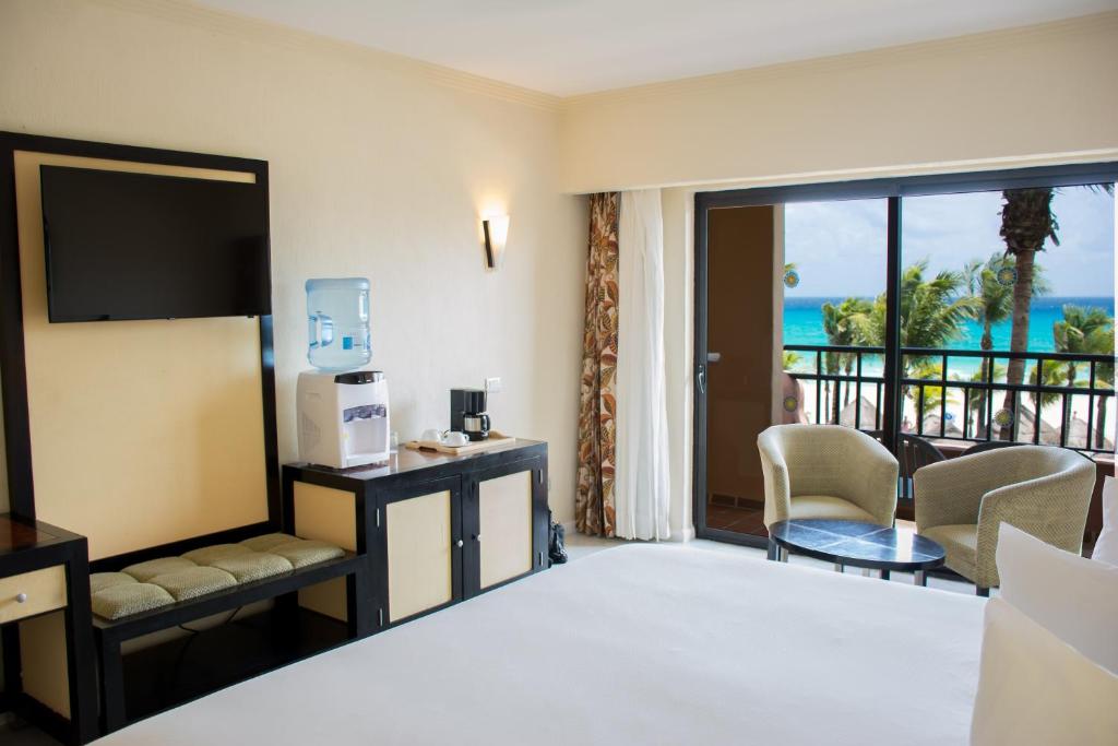 Горящие туры в отель Sandos Playacar All Inclusive