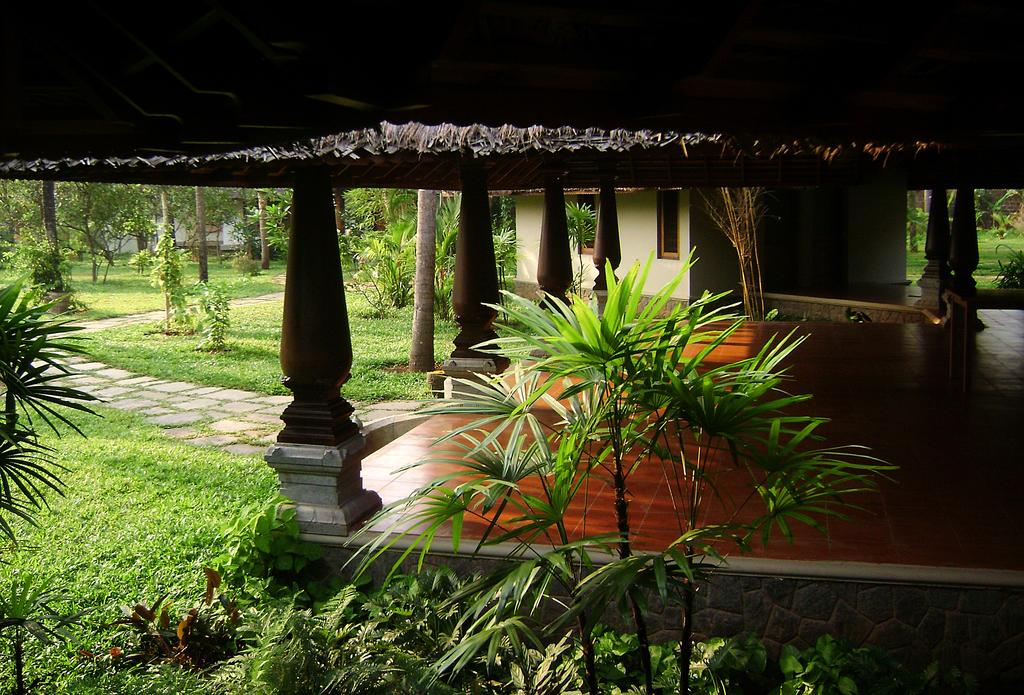 Индия Neeleshwar Hermitage Resort