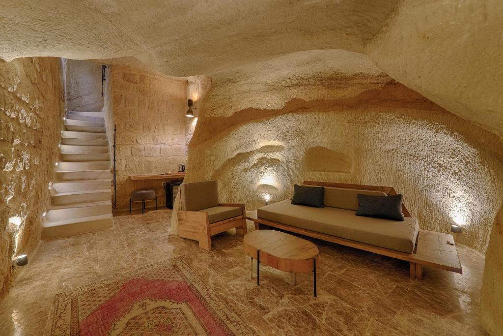 Відгуки туристів Solem Cave Suites