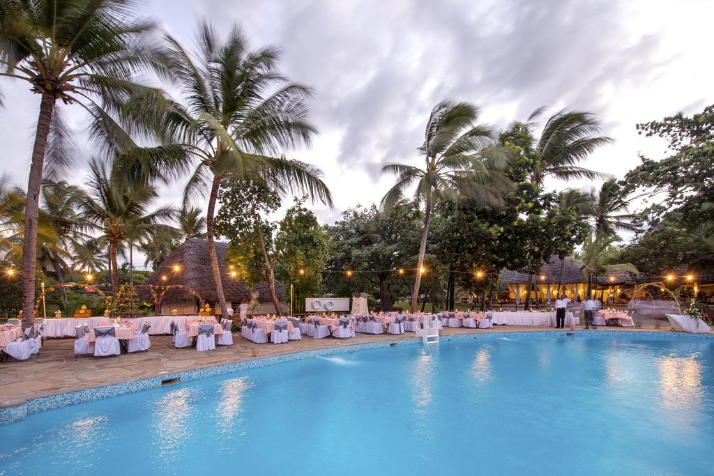 Oferty hotelowe last minute Sandies Tropical Village