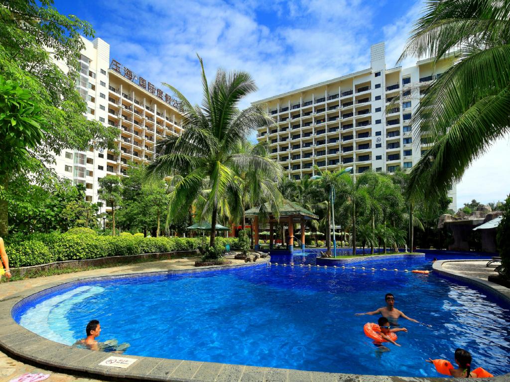 Отзывы об отеле J-Hotel (ex. Yuhai International Resort Apartment Spa, Azure Resort Sanya, Azure Resort)