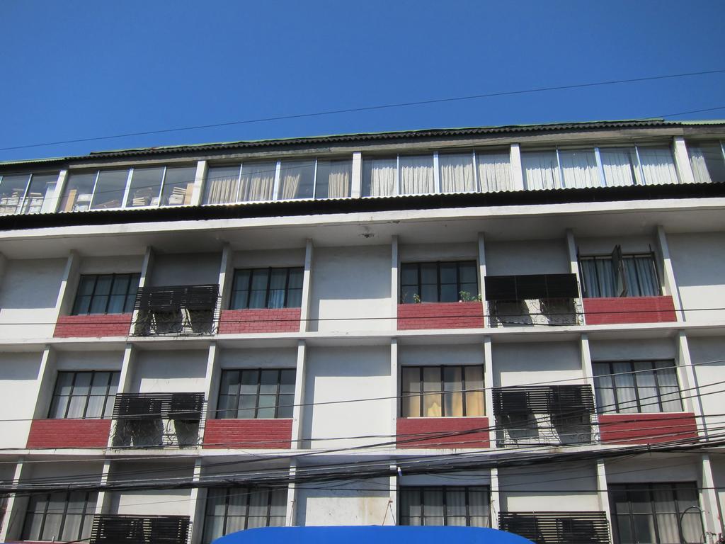 El Rico Suites Makati, Манила цены