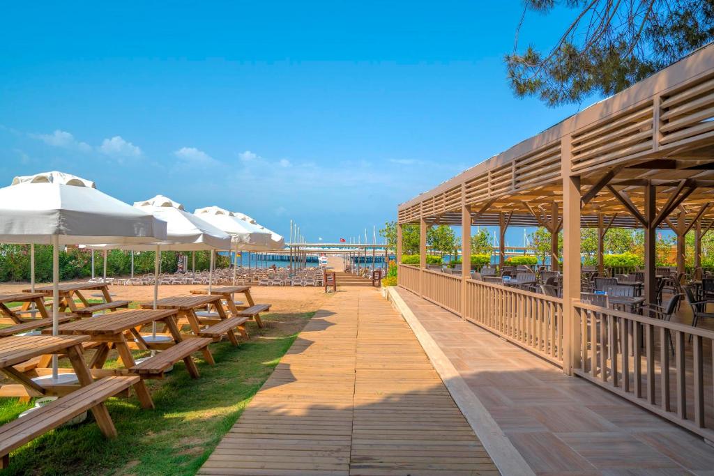 Kirman Hotels Sidemarin Beach & Spa, Турция, Сиде, туры, фото и отзывы