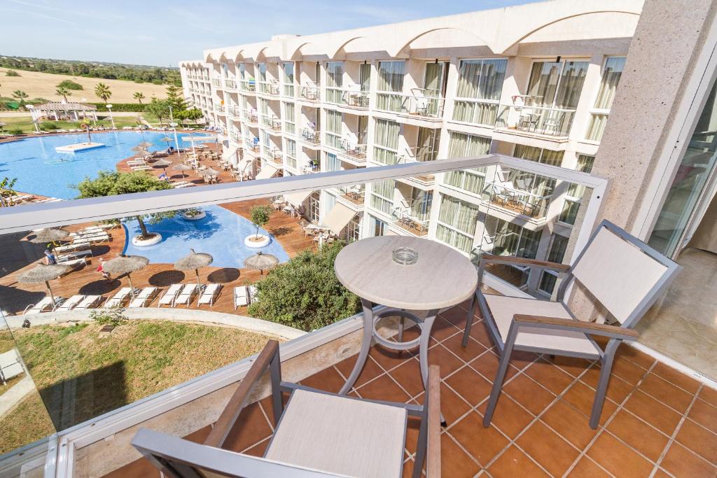 Горящие туры в отель Alegria Alzinar Mar Hotel & Suites Майорка (остров) Испания