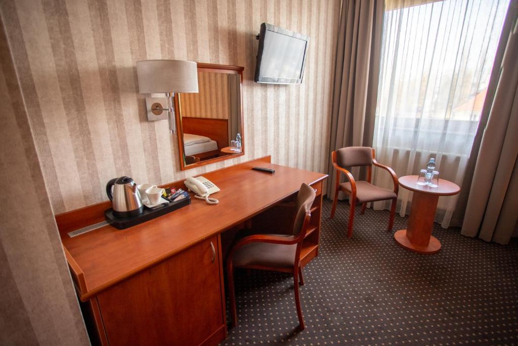 Bacero Hotel Wroclaw, Вроцлав цены