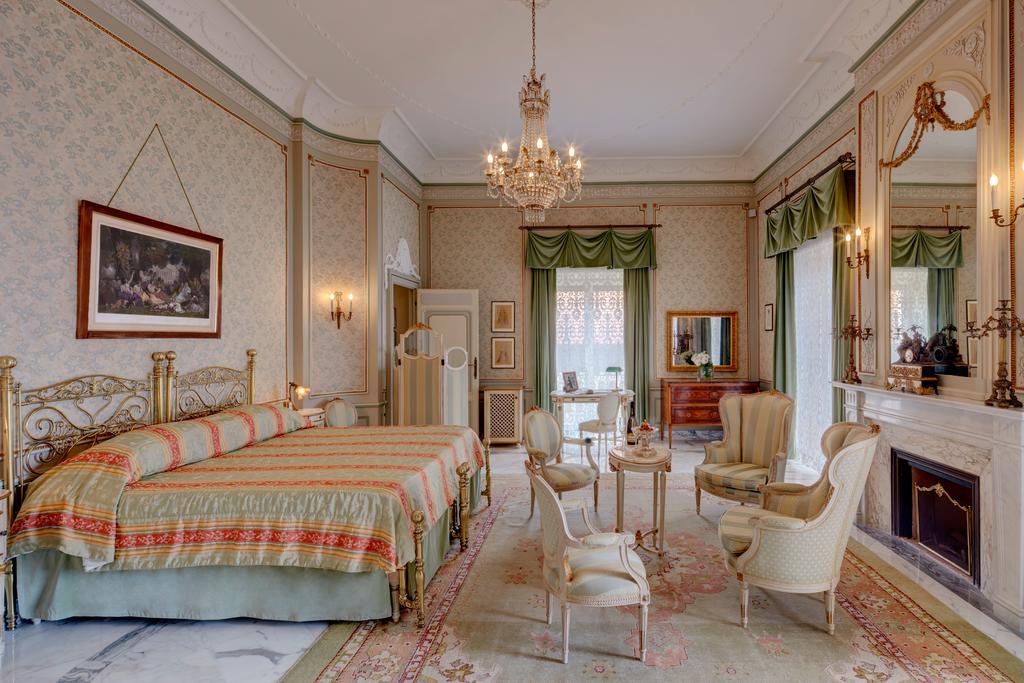 Odpoczynek w hotelu Grand Hotel Excelsior Vittoria Zatoka Neapolitańska