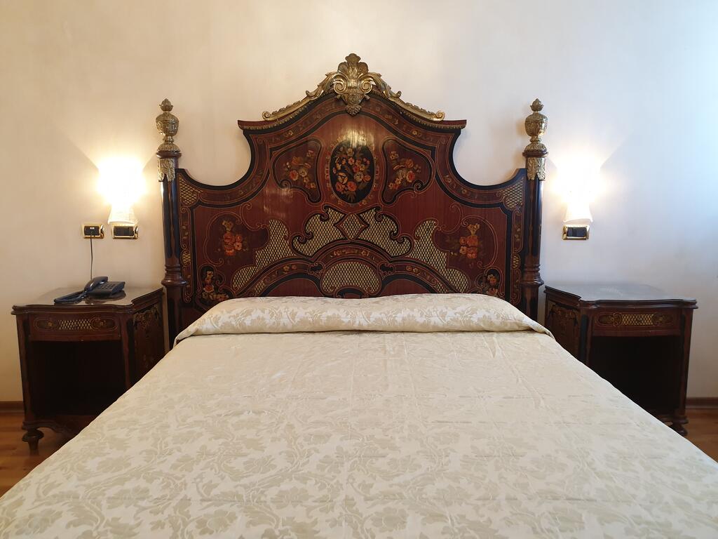 Villa Foscarini цена