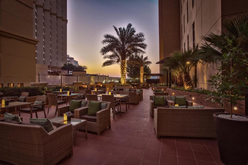 Відпочинок в готелі Amwaj Rotana Jumeirah Beach Дубай (пляжні готелі)