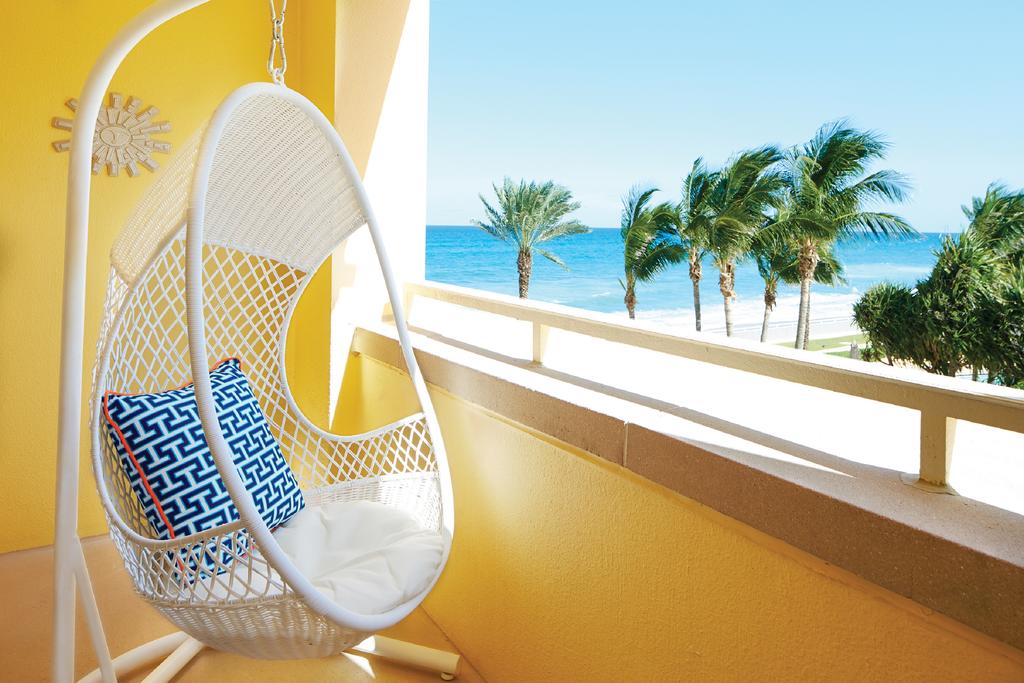 Горящие туры в отель Eau Palm Beach Resort & Spa Майами-Бич США