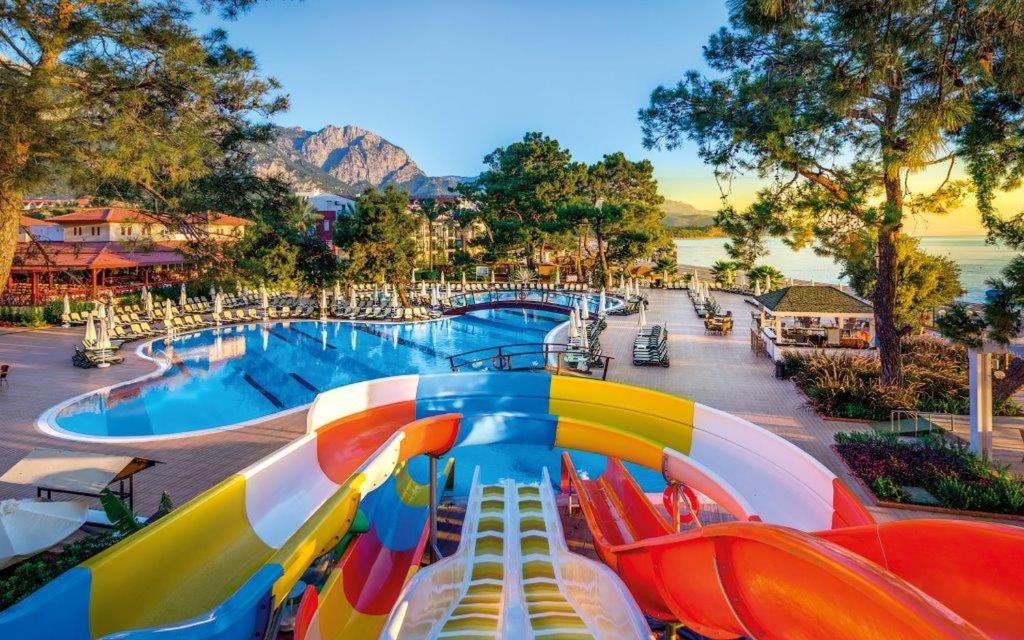Фото отеля Crystal Aura Beach Resort & Spa
