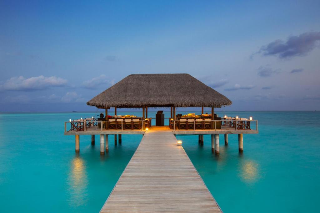 Отдых в отеле Velassaru Maldives Южный Мале Атолл