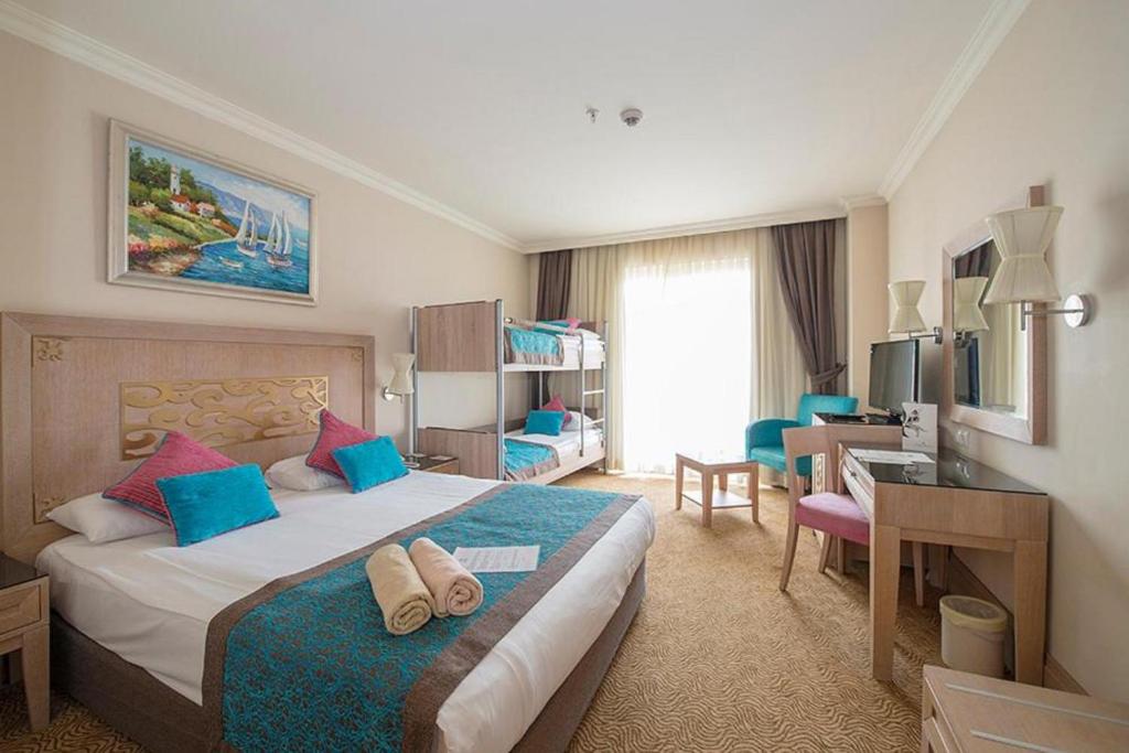 Wakacje hotelowe Crystal De Luxe Resort & Spa - All Inclusive Kemer