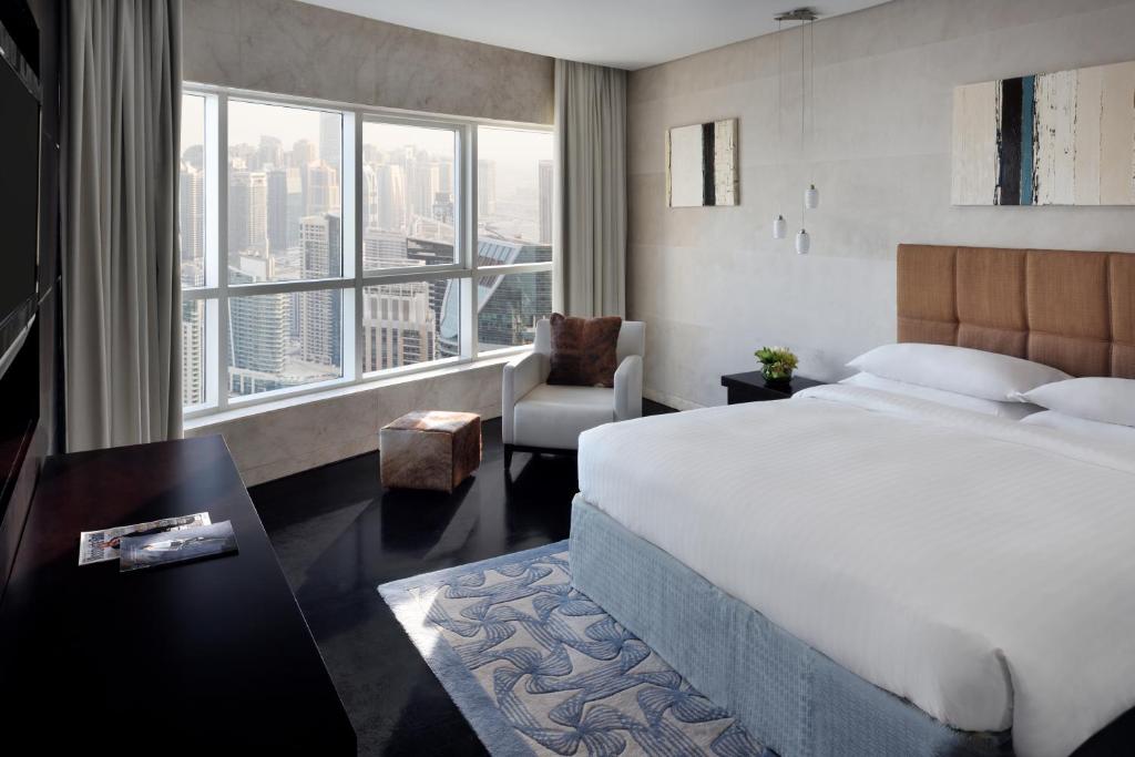 Dubai Marriott Harbour Hotel & Suites фото туристів