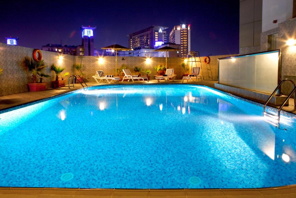 Дубай (город) Landmark Riqqa Hotel цены