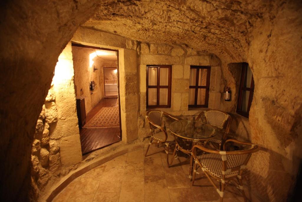 Горящие туры в отель Roca Cappadocia Hotel (ex. Cappadocia Castle Cave)