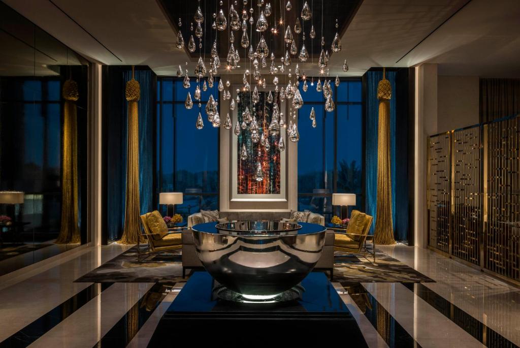 Отзывы гостей отеля Four Seasons Hotel Dubai International Financial Centre