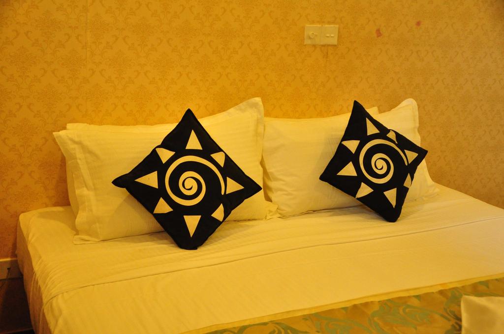 Rock Fort Pearl Hotel, Шри-Ланка, Унаватуна, туры, фото и отзывы