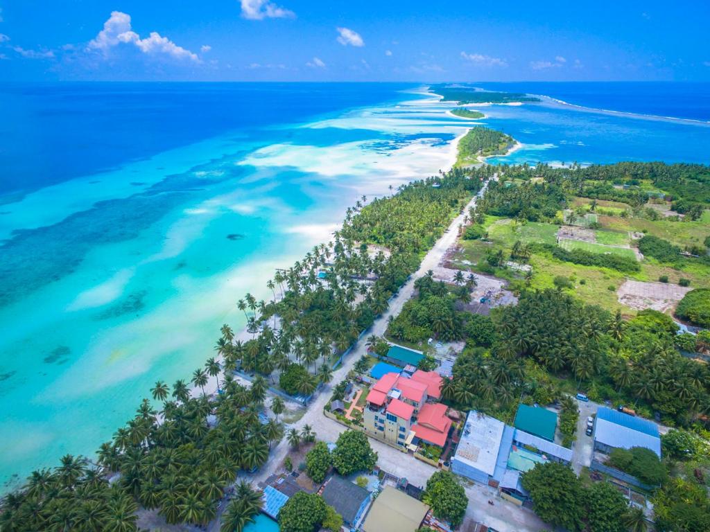 Hotel rest Reveries Maldives Male