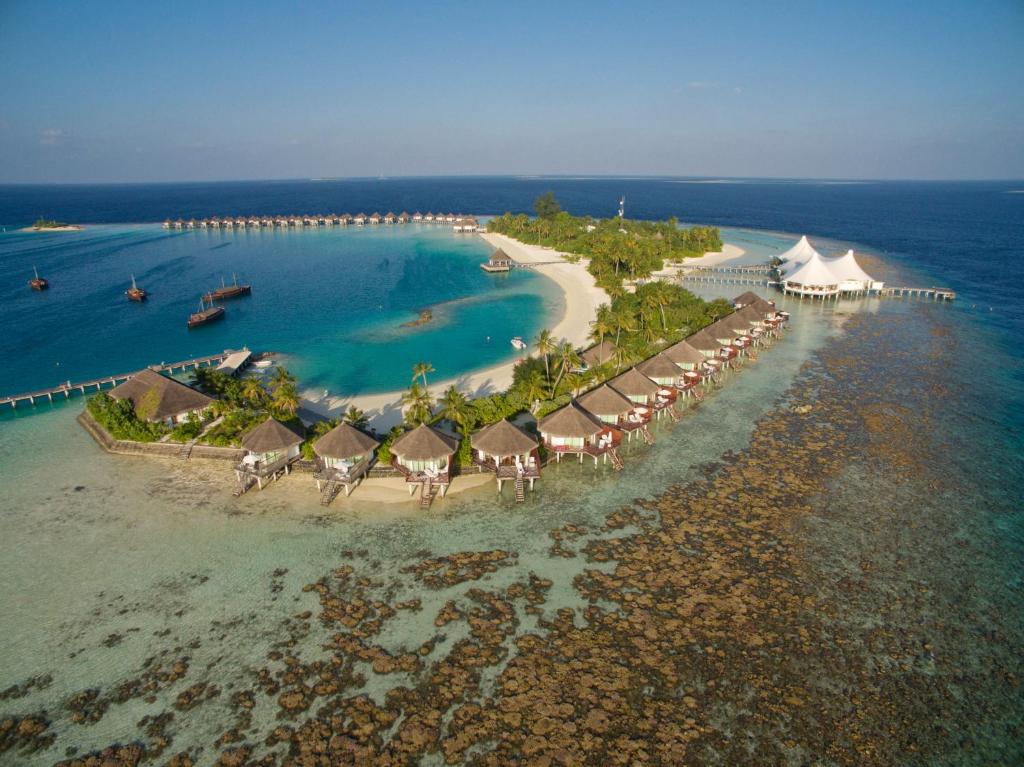 Мальдіви Safari Island Resort