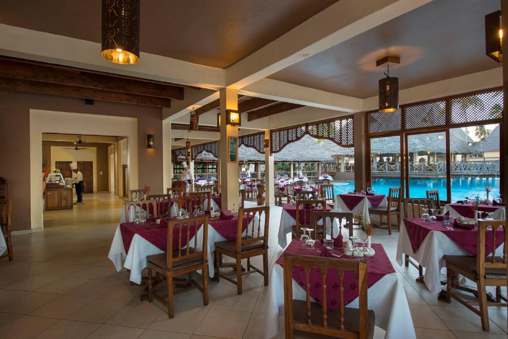 Відгуки про відпочинок у готелі, Neptune Pwani Beach Resort & Spa