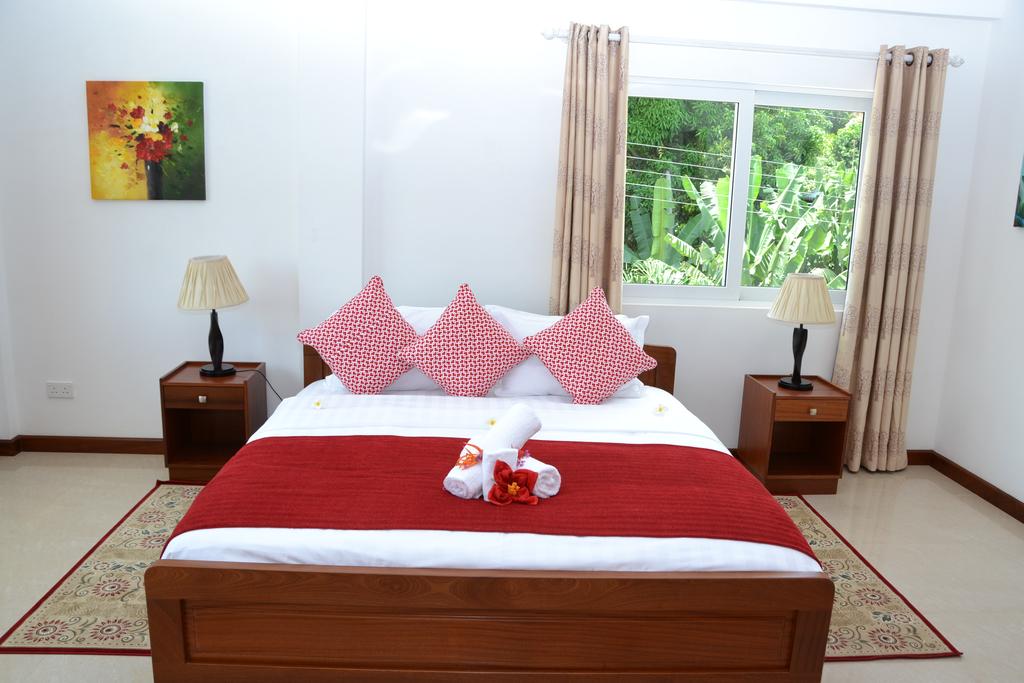 Hot tours in Hotel The Old School Self Catering Praslin Island