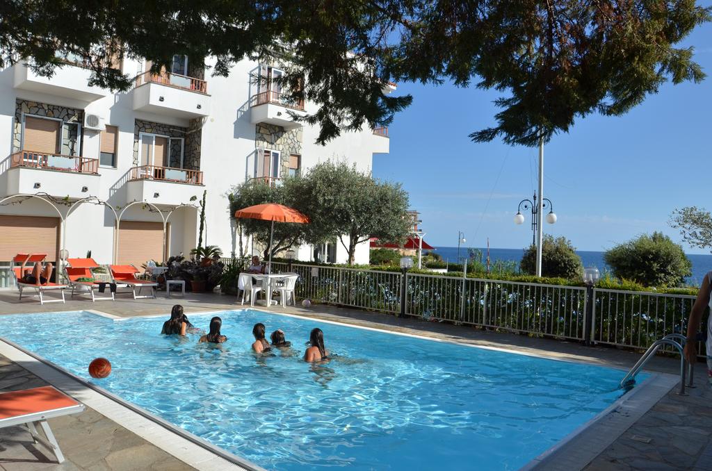 Calanca Hotel (Marina Di Camerota) фото и отзывы