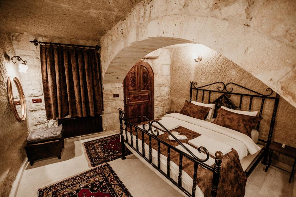 Urgup Romantic Cave Hotel prices