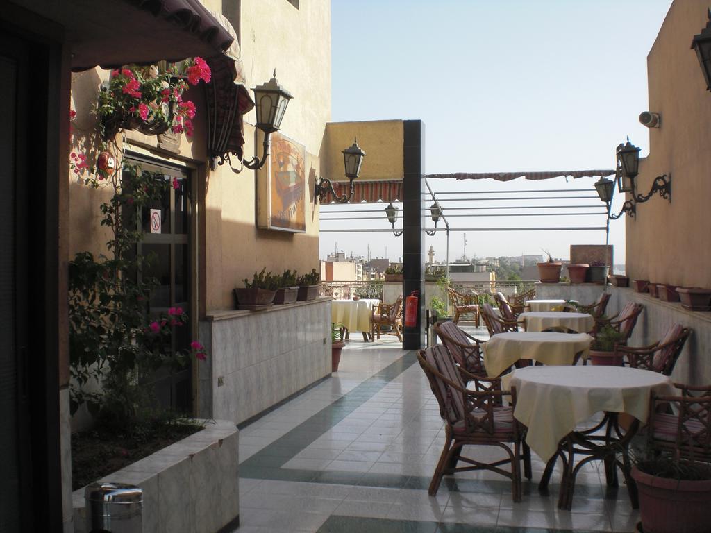 Ціни в готелі Philippe Hotel Luxor