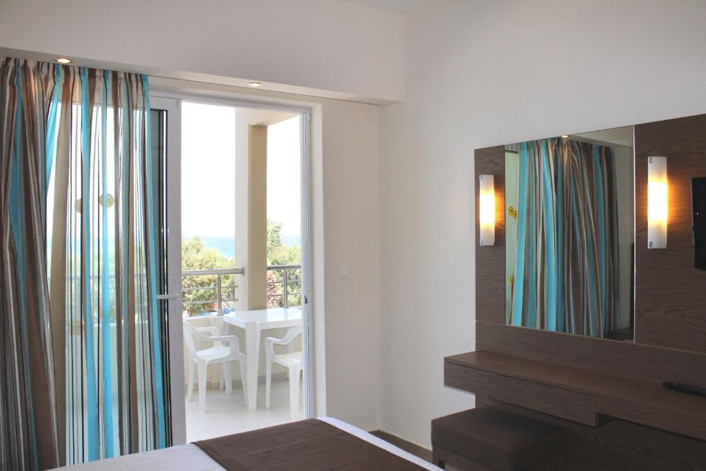 Sea Melody Beach Hotel Apartments, Греция, Родос (Эгейское побережье), туры, фото и отзывы