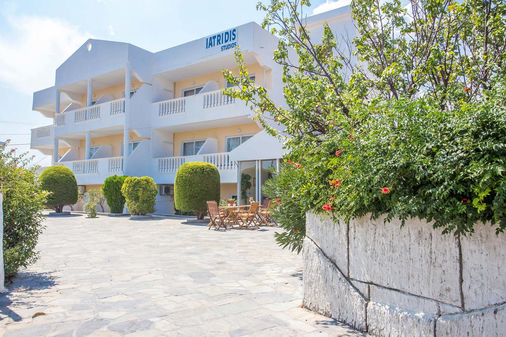 Отель, Греция, Родос (Средиземное побережье), Iatridis Studios