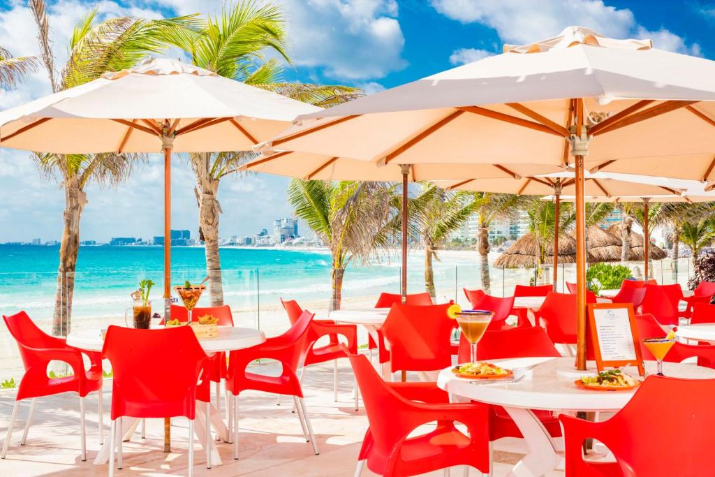 Ціни в готелі Krystal Cancun
