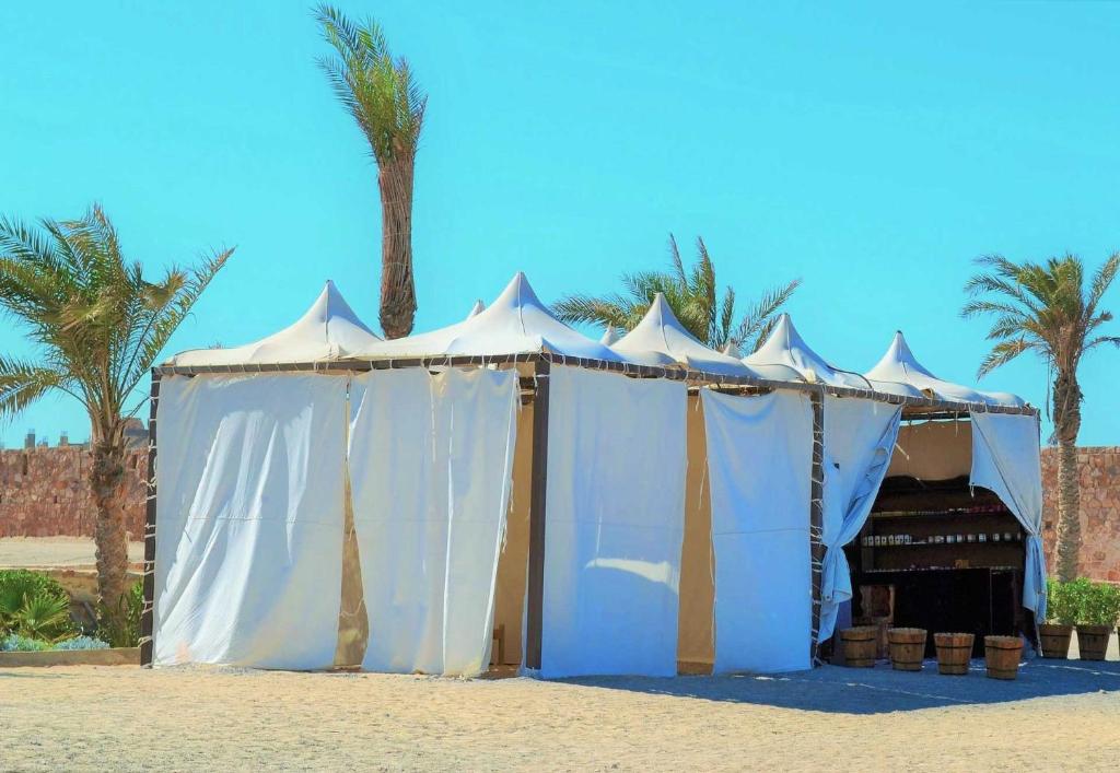 Отдых в отеле Rohanou Beach Resort Марса Алам Египет
