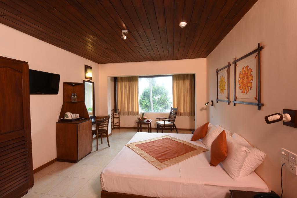 Туры в отель Insight Resort Ахангама Шри-Ланка
