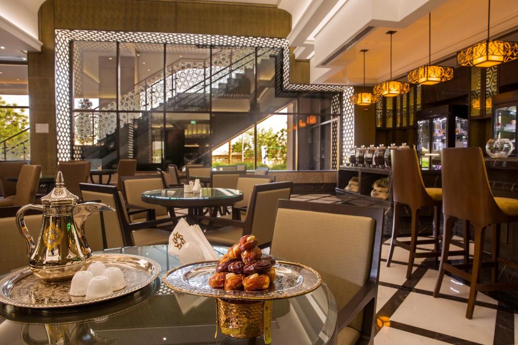 Ayla Grand Hotel, Абу-Даби цены